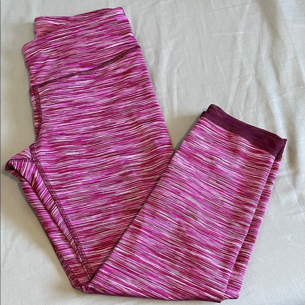 Old Navy Cropped Go Dry Pink & Magenta Space-Dye Leggings